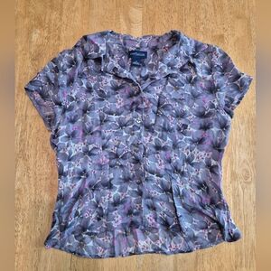 EUC Ann Taylor Silk Gray and Purple Floral Blouse Button Up Top